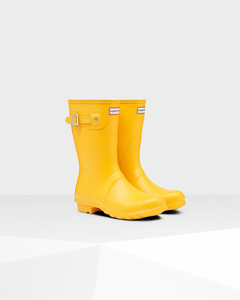 yellow hunter boots womens